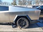 2024 Tesla Cybertruck All-wheel Drive Silver vin: 7G2CEHED5RA048417