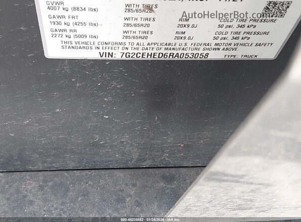7G2CEHED6RA053058 2024 TESLA CYBERTRUCK Серебряный Вид подкапотного пространства