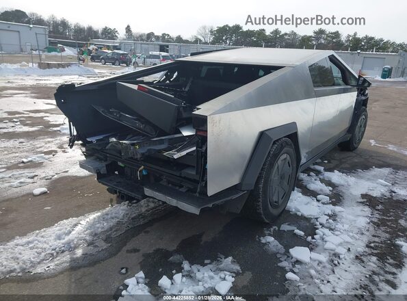 7G2CEHED6RA053058 2024 TESLA CYBERTRUCK Серебряный Задняя правая четверть