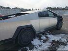 2024 Tesla Cybertruck All-wheel Drive Серебряный vin: 7G2CEHED6RA053058