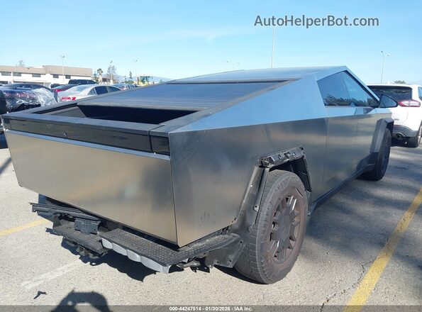 7G2CEHEDXSA060505 2025 TESLA CYBERTRUCK Серебряный Задняя правая четверть