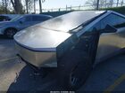 2025 Tesla Cybertruck All-wheel Drive Серебряный vin: 7G2CEHEDXSA060505