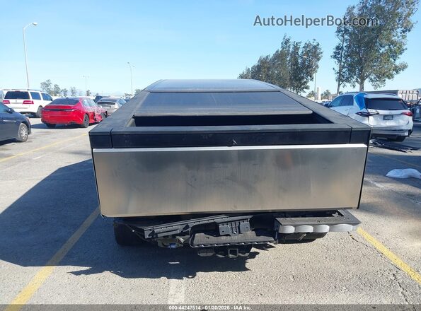 7G2CEHEDXSA060505 2025 TESLA CYBERTRUCK Серебряный 