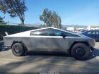 2025 Tesla Cybertruck All-wheel Drive Серебряный vin: 7G2CEHEDXSA060505
