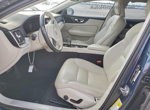 7JR102FK7LG041909 2020 VOLVO S60 Blue Vista interior delantera
