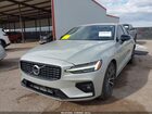 2022 Volvo S60 B5 Inscription/b5 Momentum Серебряный vin: 7JRL12FZXNG157854