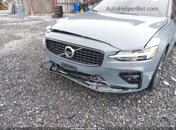 7JRL12TM3NG174018 2022 VOLVO S60 Синий Вид спереди