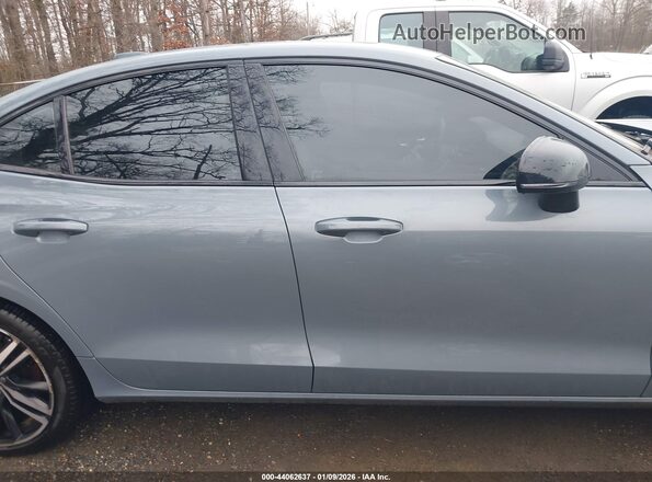 7JRL12TM8NG162320 2022 VOLVO S60 Бирюзовый Вид задней части салона