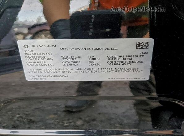7PDSGABA3PN004341 2023 RIVIAN R1S Black Vista interior de 360 grados