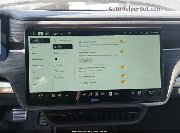 7PDSGABA6RN038728 2024 RIVIAN R1S Black Widok tylnych siedzeń