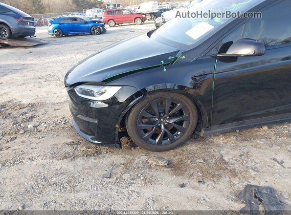 7SAXCAE58RF442736 2024 TESLA MODEL X Black Widok z przodu