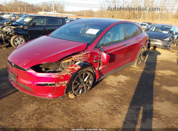 7SAXCAE5XRF442687 2024 TESLA MODEL X Red Widok z przodu