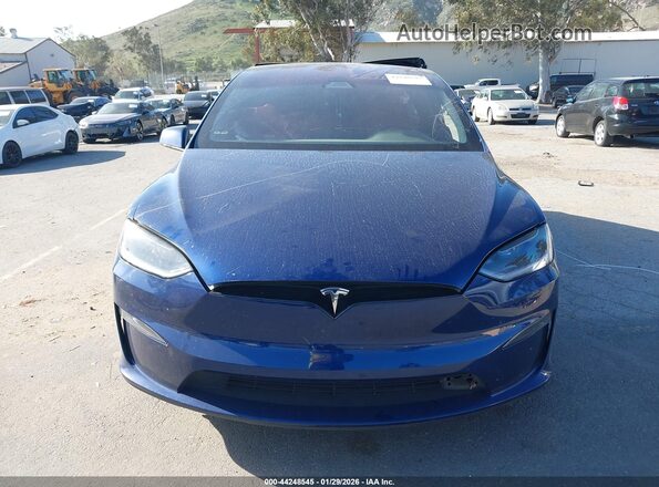 7SAXCBE57RF444161 2024 TESLA MODEL X Blue Вид задньої частини салону