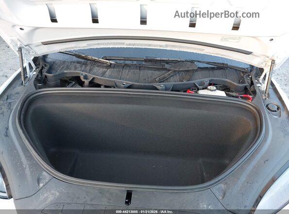 7SAXCBE64SF461501 2025 TESLA MODEL X Белый Вид сзади