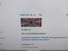 2025 Tesla Model X Plaid Белый vin: 7SAXCBE64SF461501