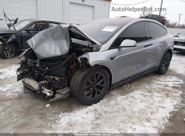7SAXCDE51SF470028 2025 TESLA MODEL X Gray Przód lewy