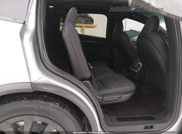 7SAXCDE51SF470028 2025 TESLA MODEL X Gray Widok naklejki z numerem VIN