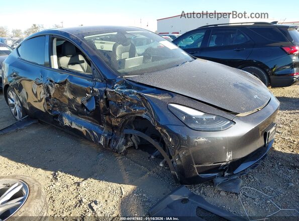 2024 TESLA MODEL Y RWD