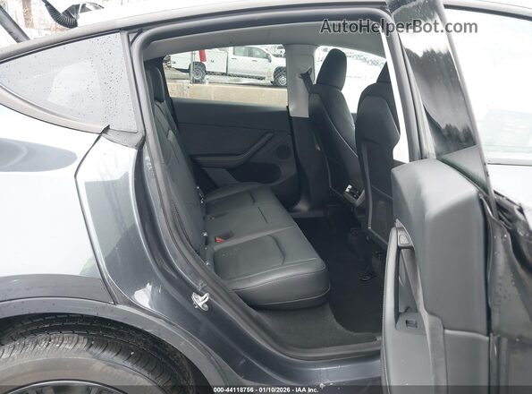 7SAYGDED8SA375060 2025 TESLA MODEL Y Черный Вид наклейки с VIN-кодом