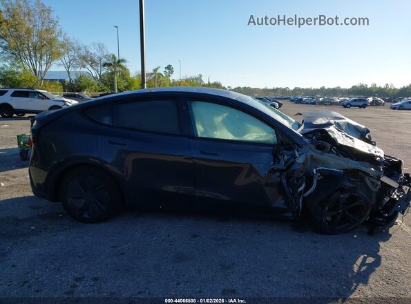 7SAYGDED8TA442810 2026 TESLA MODEL Y Gray Widok zestawu wskaźników