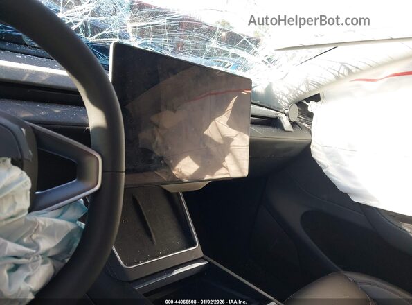 7SAYGDED8TA442810 2026 TESLA MODEL Y Gray Widok tylnych siedzeń