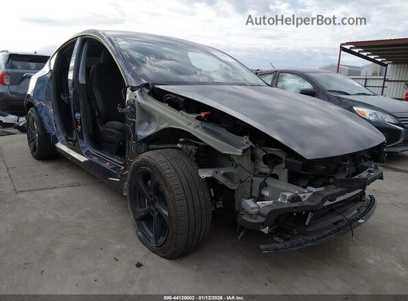 7SAYGDEE1TA409107 2026 TESLA MODEL Y Gray Передня права чверть
