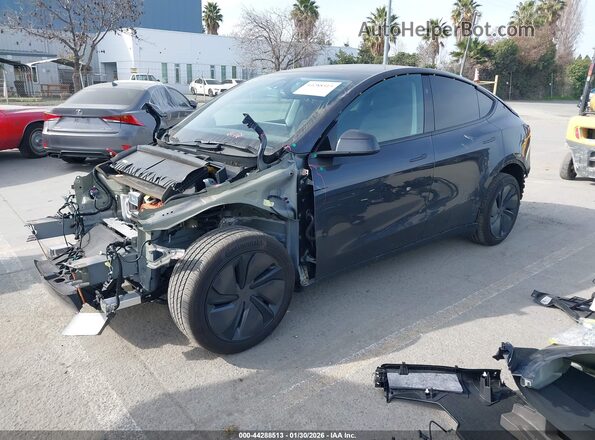 7SAYGDEE1TF341992 2026 TESLA MODEL Y Черный Передняя левая четверть