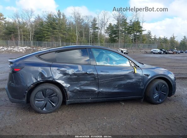 7SAYGDEE2TA386503 2026 TESLA MODEL Y Серый Вид задней части салона
