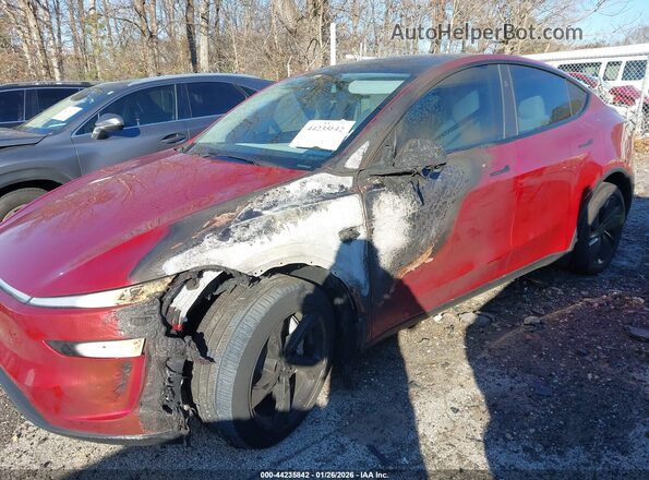 7SAYGDEE5TA410065 2026 TESLA MODEL Y Red Front view
