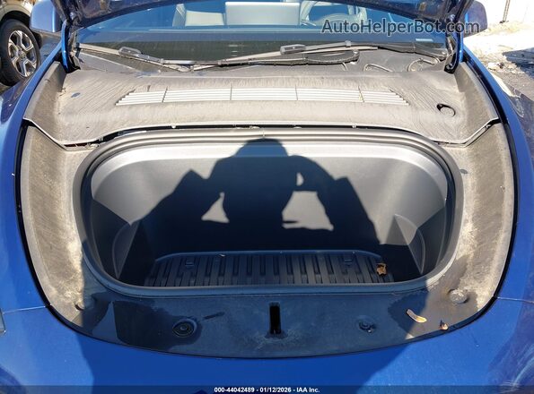 7SAYGDEE6RA220297 2024 TESLA MODEL Y Blue Widok z tyłu