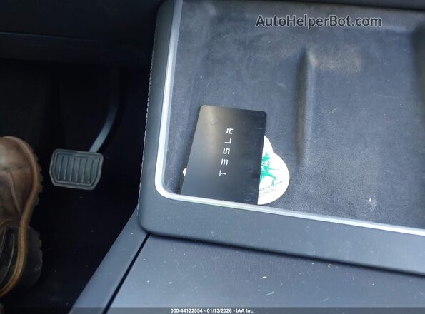 7SAYGDEE8TA460619 2026 TESLA MODEL Y Black Вид панелі приладів