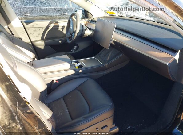 7SAYGDEE9PA075933 2023 TESLA MODEL Y Black Vista interior delantera
