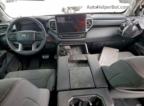 7SVAAABA0RX038917 2024 TOYOTA SEQUOIA White Widok deski rozdzielczej