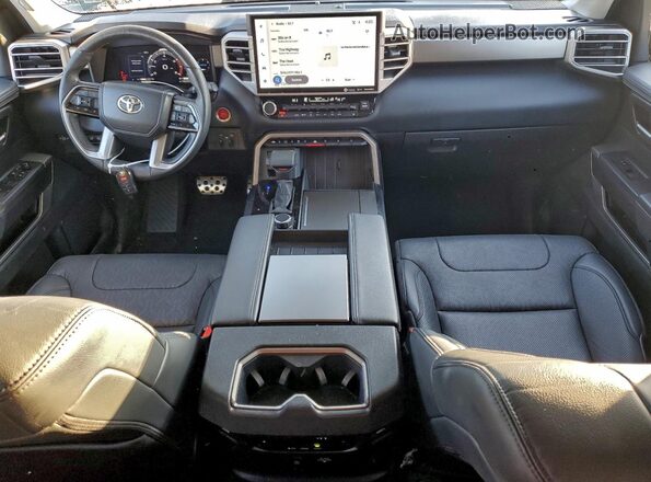 7SVAAABA1PX003235 2023 TOYOTA SEQUOIA Зеленый Вид панели приборов