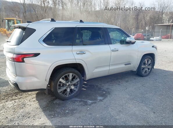 7SVAAABA3RX031489 2024 TOYOTA SEQUOIA Белый Задняя правая четверть