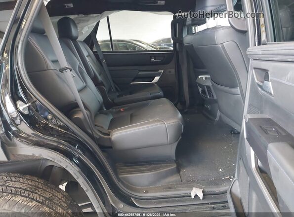 7SVAAABA4RX021151 2024 TOYOTA SEQUOIA Черный Вид наклейки с VIN-кодом