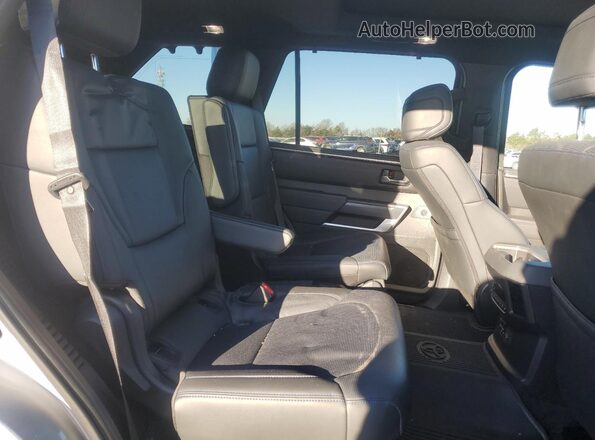 7SVAAABA4SX061333 2025 TOYOTA SEQUOIA Gray უკანა სალონის ხედი
