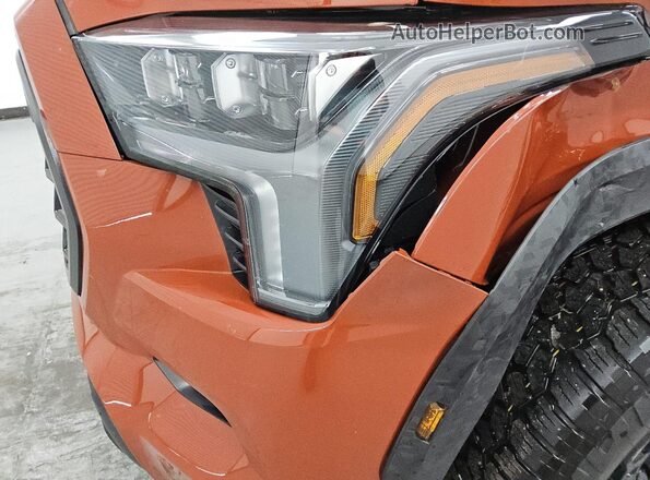 7SVAAABA6RX044219 2024 TOYOTA SEQUOIA Orange 