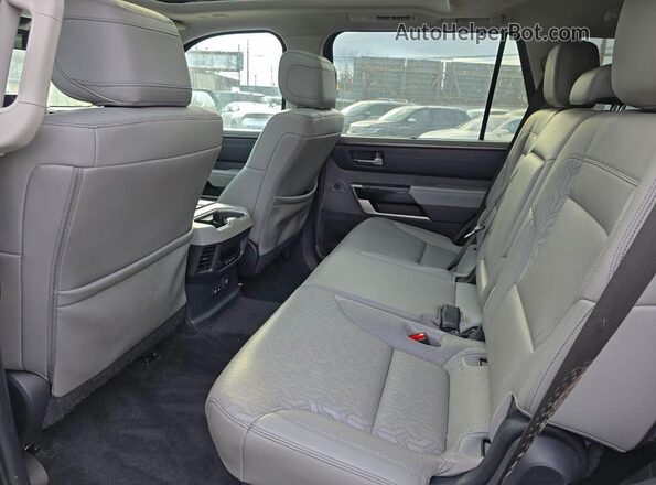 7SVAAABA8PX004088 2023 TOYOTA SEQUOIA Blue Вид наклейки з VIN-кодом