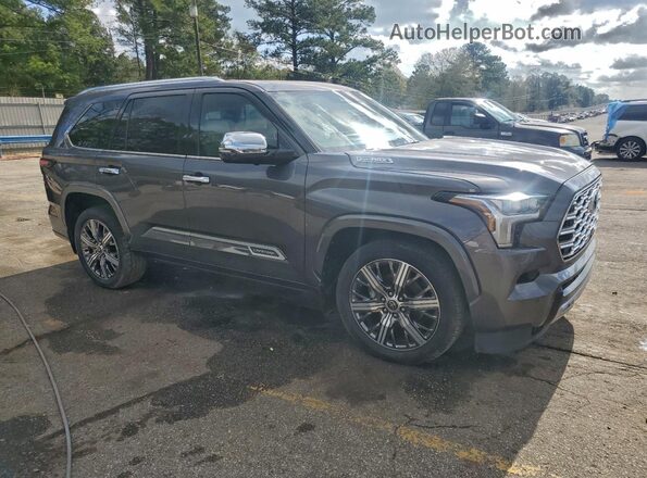 7SVAAABA9PX009624 2023 TOYOTA SEQUOIA Gray Przód prawy