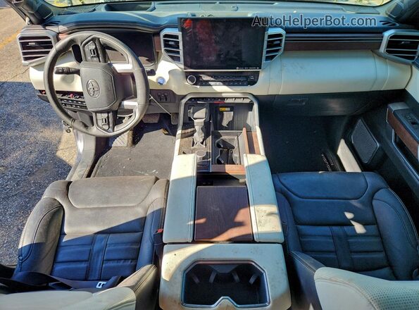 7SVAAABA9PX009624 2023 TOYOTA SEQUOIA Gray Widok deski rozdzielczej