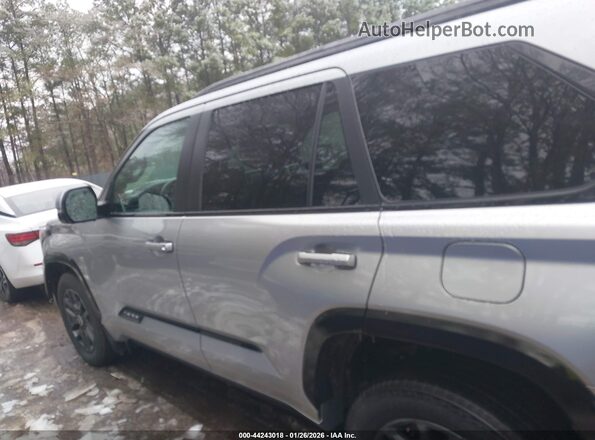 7SVAAABA9RX028385 2024 TOYOTA SEQUOIA Серый Панорамный вид салона 360°