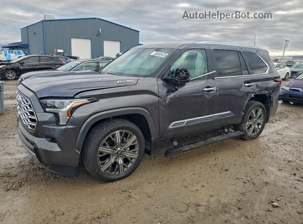 7SVAAABA9SX056581 2025 TOYOTA SEQUOIA Gray Առջևի ձախ երեք քառորդ տեսարան