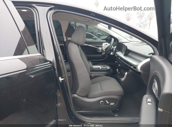 7YAMTFS31TY005032 2026 HYUNDAI IONIQ 9 Черный Вид салона спереди