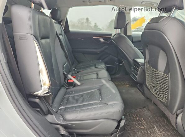 WA1LXBF76ND014598 2022 AUDI Q7 White Widok komory silnika