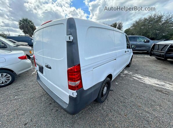 WD3PG2EA5H3277285 2017 MERCEDES-BENZ METRIS Белый Вид спереди