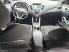 2017 Hyundai Veloster Серебряный vin: KMHTC6AD6HU315619