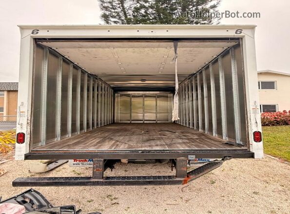 54DC4W1D9PS206238 2023 ISUZU NPR White Vista interior delantera