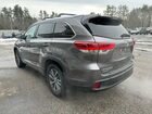 2018 Toyota Highlander Se Gray vin: 5TDJZRFH3JS556605