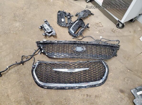 2C4RC1BG6SR518590 2025 CHRYSLER PACIFICA Черный Панорамный вид салона 360°